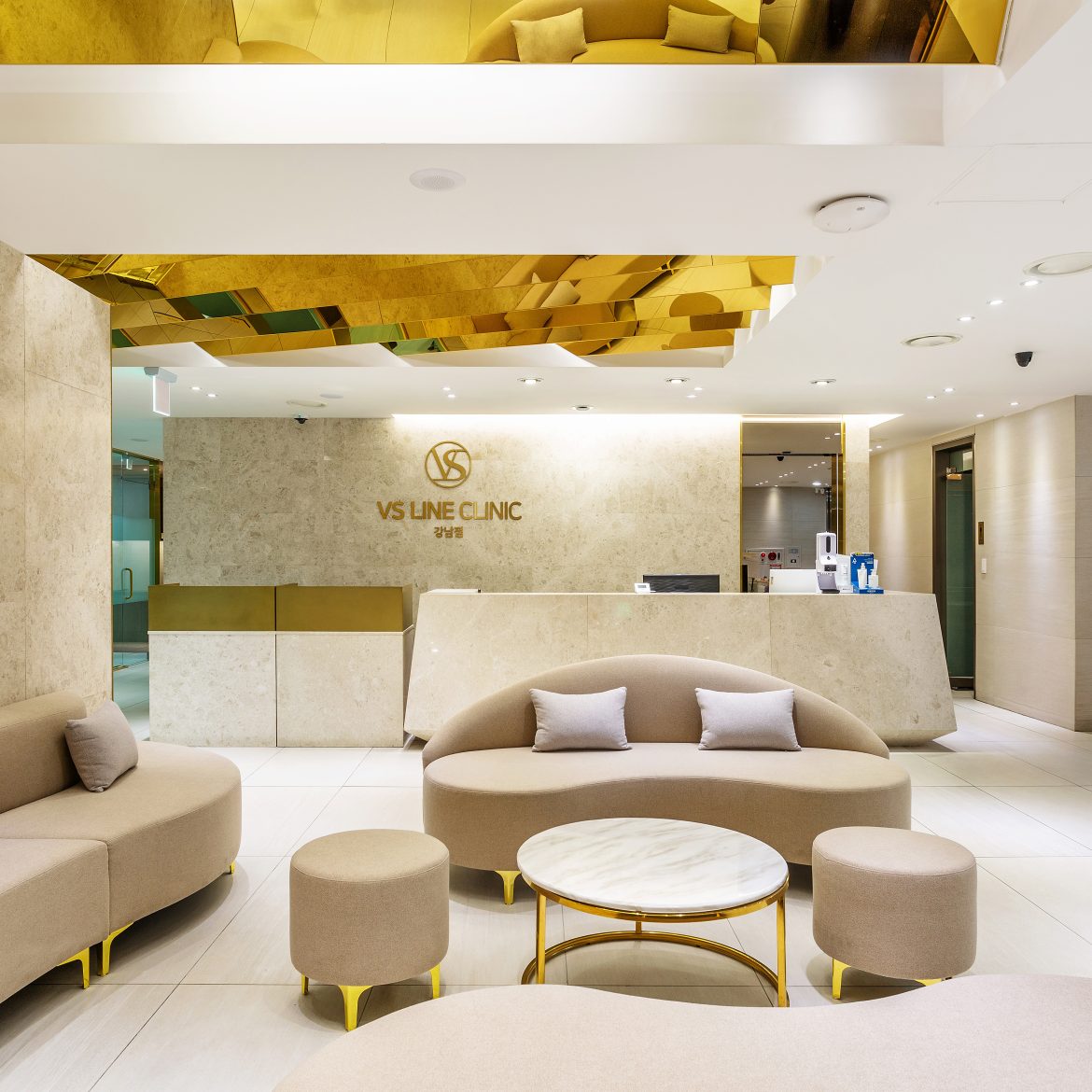 What’s the Vsline Dermatology Gangnam branch in South Korea like? A Korean-Chinese clinic with identical prices, hidden inside a McDonald’s building