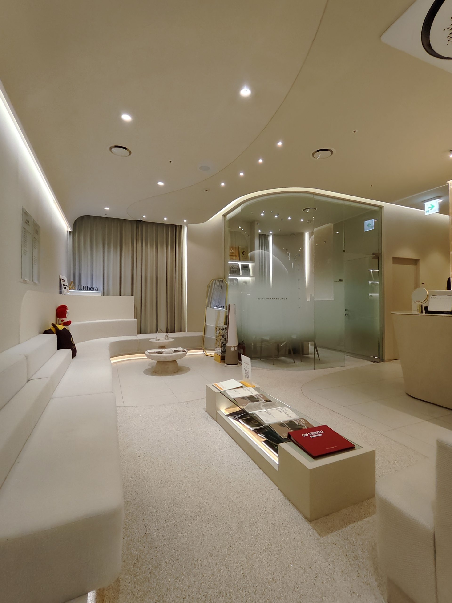 Alive皮膚科 院內環境實拍