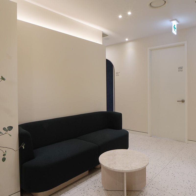 The Interior Facilities of Aloha Dermatology’s Treatment Rooms