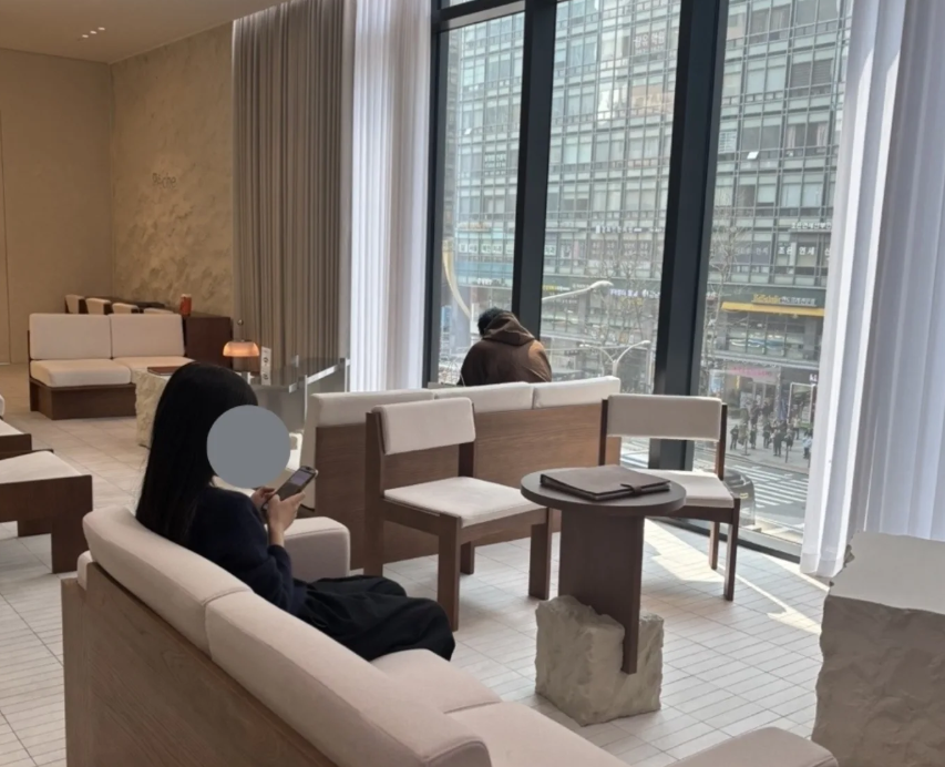 Interior Environment of Peishu Dermatology Gangnam