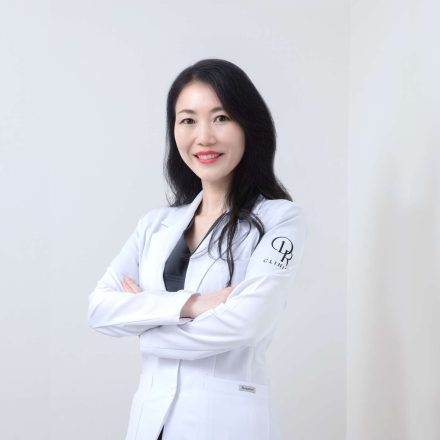 여러 곳의 강남 피부과를 살펴본 끝에 결국 디아르를 선택했습니다. 세 명의 원장님들이 각기 다른 부위를 진료해 주셔서 정말 안심이 되었습니다.缩略图