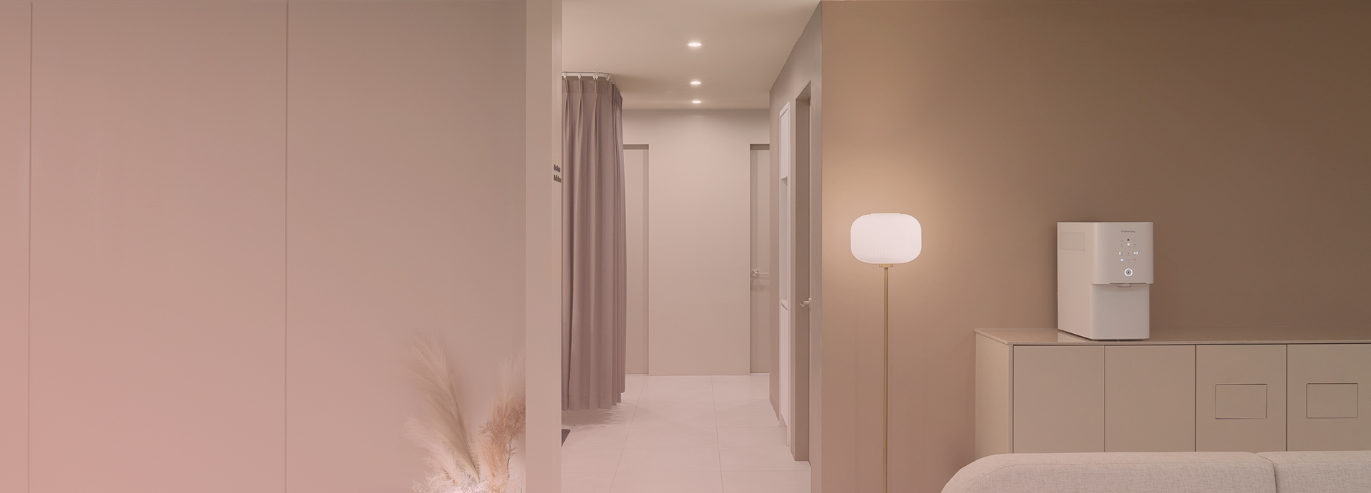 奥丽緹 AllLiting 护理走廊 — 粉米色色调，温馨的护理空间