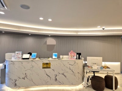 바로그의원西面接待台大理石弧形台面