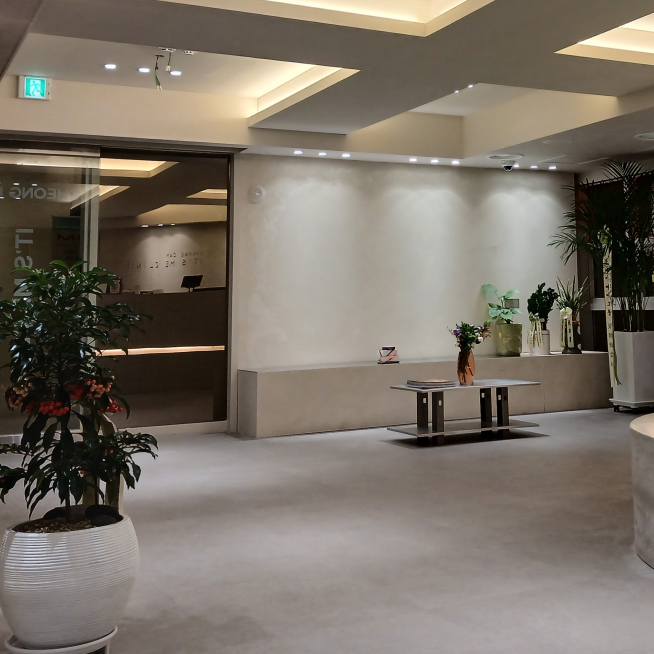 清潭itsme皮膚科の待合エリアホール