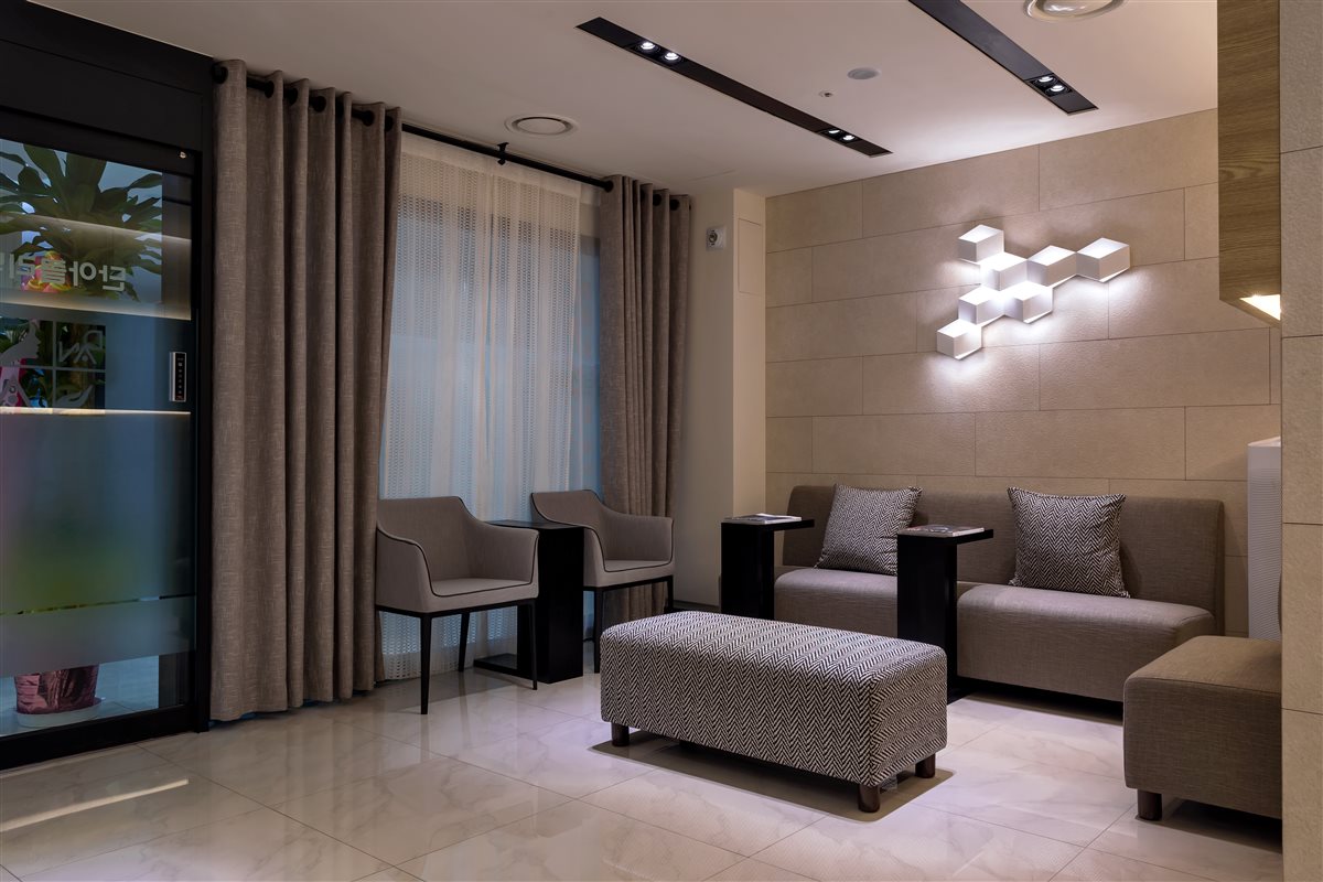 2025 首爾明洞丹雅皮膚科(단아의원)深度評測|14年老牌院長親診、超聲刀認證導師坐鎮插图1 丹雅皮膚科明洞院所環境實拍(BeautsGO)