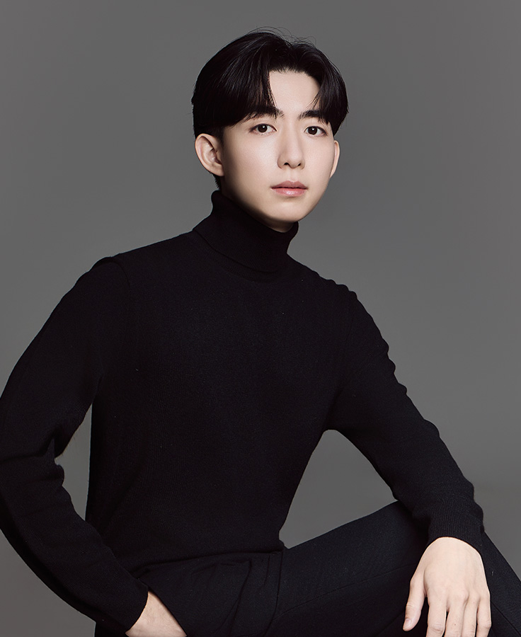 그레이스 피부과 김태훈 원장 진료 중