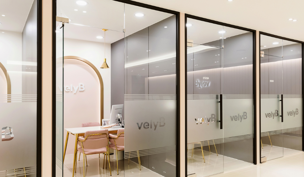 부산 VelyB 피부과의 상담 구역