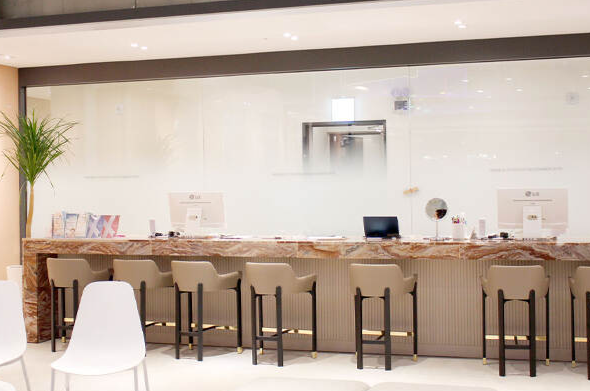 我在釜山西面變美了!釜山JRYN皮膚科價格表:超聲刀90萬、埋線49萬、水光12萬起!附詳細交通路線與預約指南插图2 釜山JRYN皮膚科西面店環境