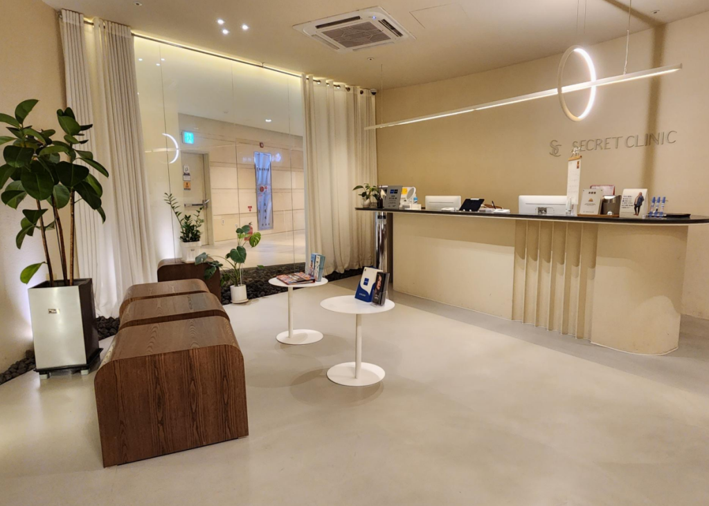 Popular dermatology clinics in Korea | Before going to Korea for anti-aging treatments, I thought they were all more or less the same – until I visited Sirate SECRET Dermatology.插图 Korea Cerruti Dermatology Consultation Area