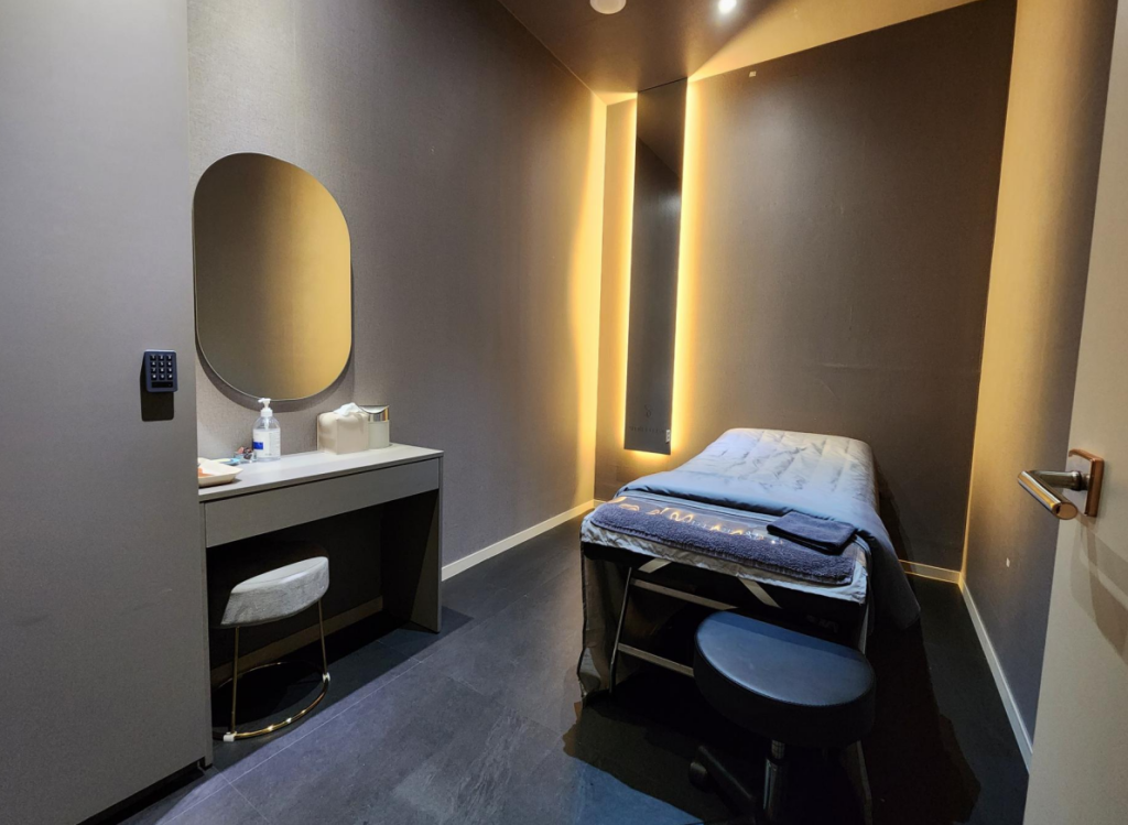 Popular dermatology clinics in Korea | Before going to Korea for anti-aging treatments, I thought they were all more or less the same – until I visited Sirate SECRET Dermatology.插图2 Korea Secret Cerruti Dermatology Treatment Area