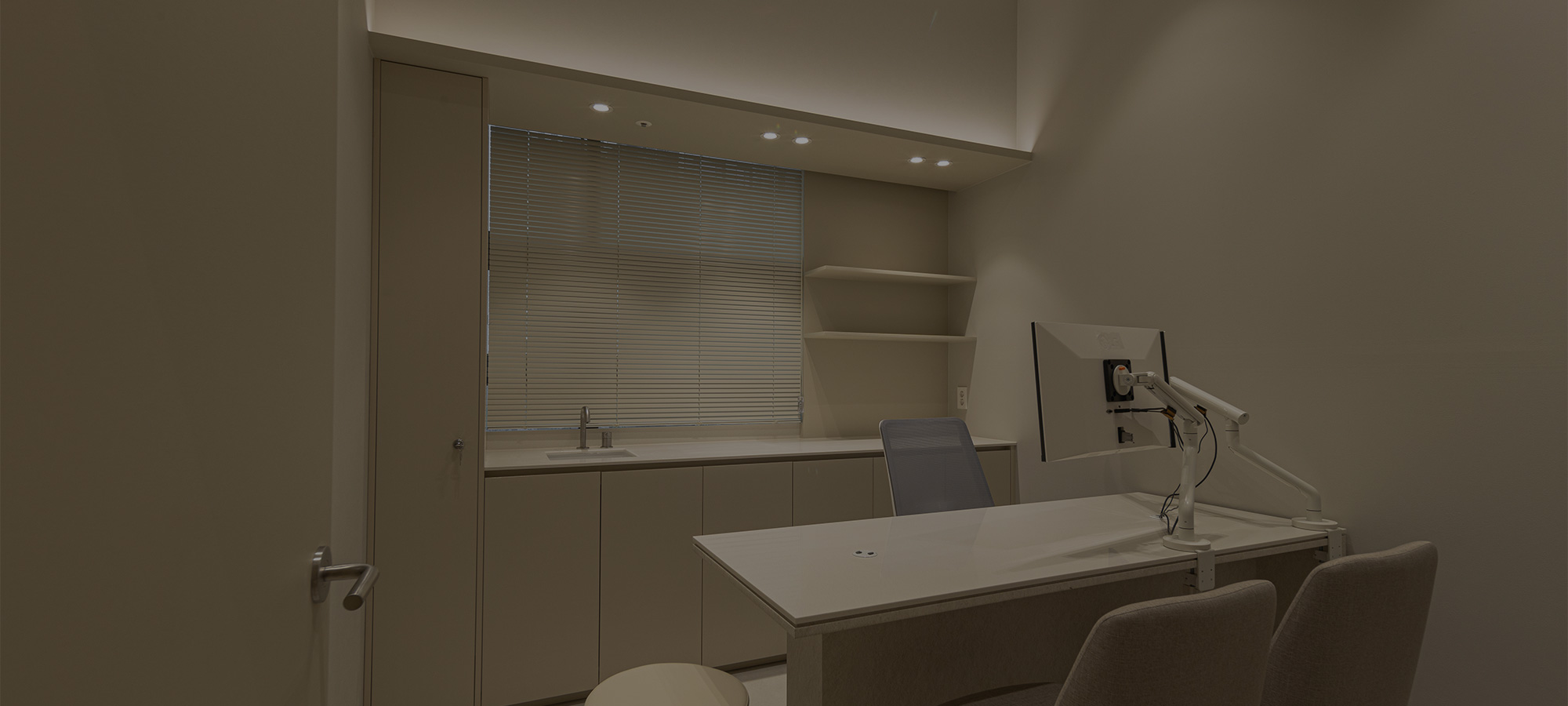 韓國Alive皮膚科怎麼樣?紅標專門醫徐晟洛,抗衰激光,注射填充特色,Naver 4.94分,儀器超全哦插图9 Alive皮膚科休息區