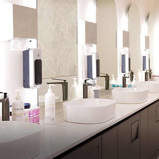 The interior atmosphere of Jryn’s Dermatology clinic in Seomyeon, Busan