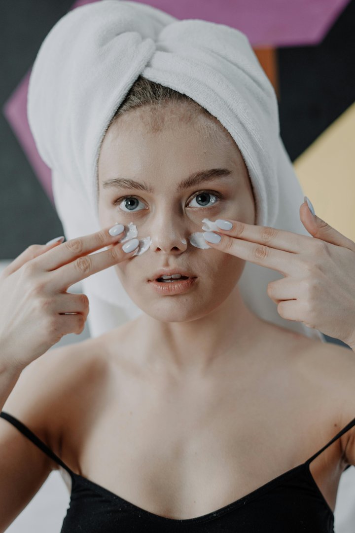 皮膚保濕提亮護理過程