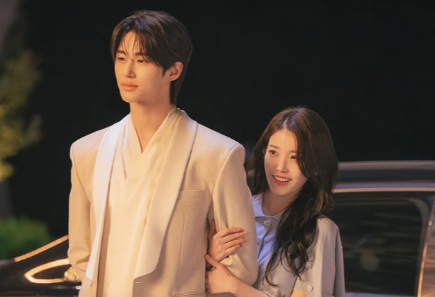 21st Century Princess": The fake marriage we agreed on—why is this self-disciplined prince becoming more and more affectionate as I watch him?插图